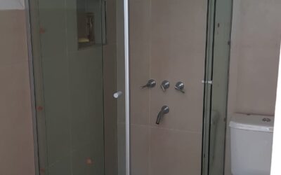 Mampara provista y colocada en Exaltación de la Cruz